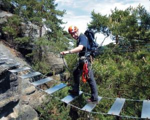 klettersteig nonnenfelsen hängebrücke