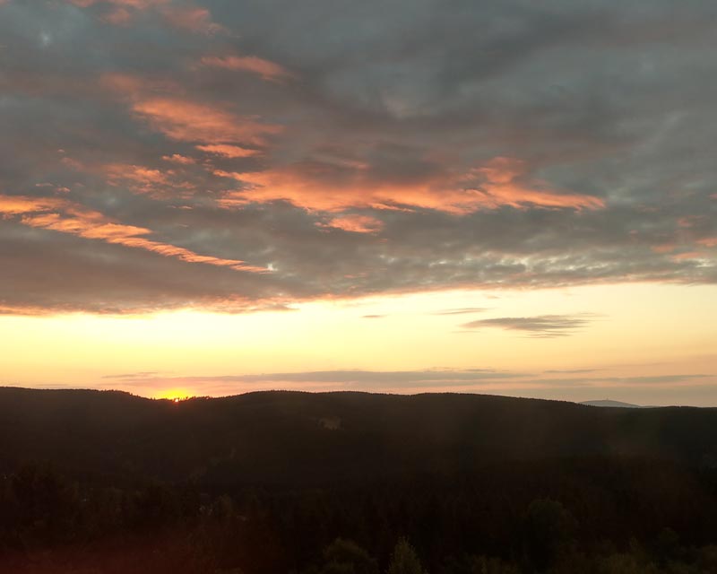 Sonnenuntergang Aufgenommen Aus Dem Hotel Panorama Oberhof Ganz Rechts Der Grosse Inselsberg Diesmal Fuer Mich Nicht Zu Erreichen 20180906 1649056885