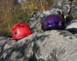 Stilleben Kletterhelme